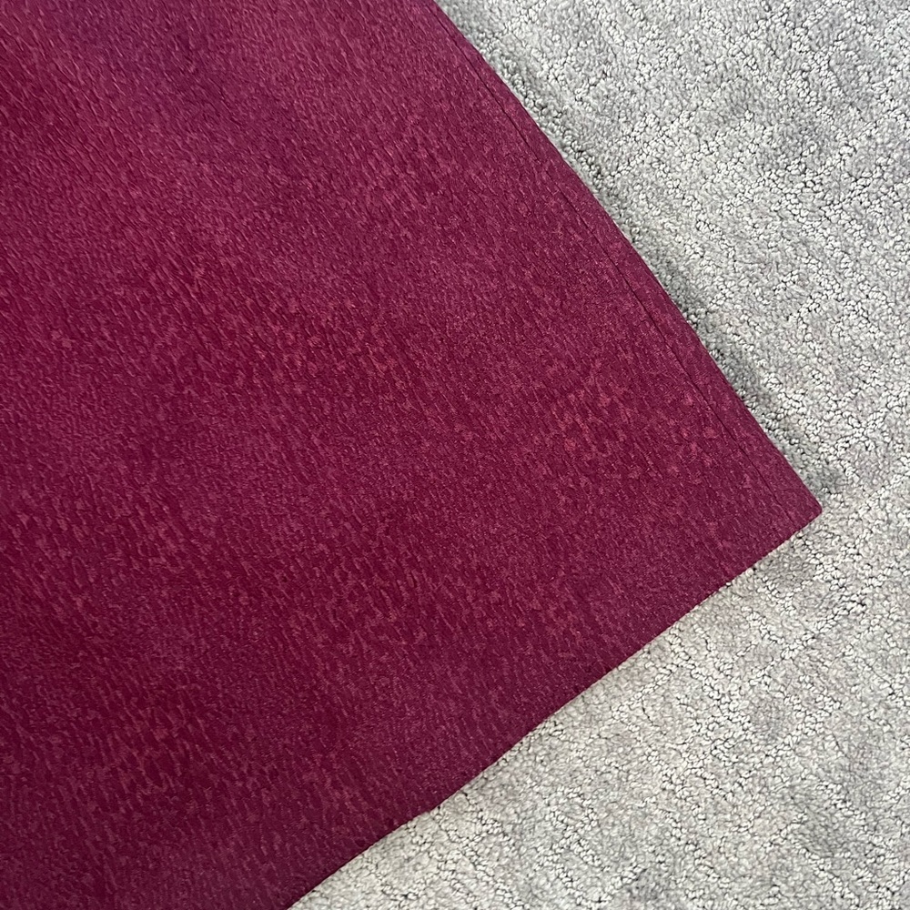 Banana Republic Burgundy Textured Sleeveless Sheath Dress - Picture 3 of 6